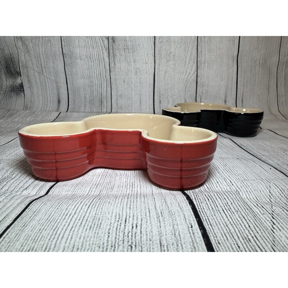 Set Of 2 Le Creuset Disney Mickey Mouse Stoneware Ramekins Black & Red 7.5oz - Picture 9 of 13